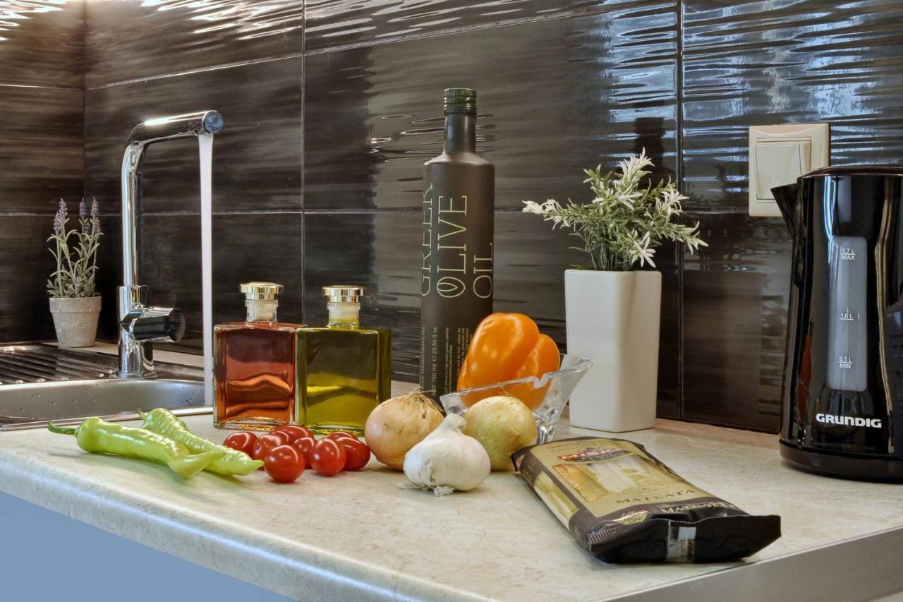 Solari Luxury Apartments Corfu Town Eksteriør bilde